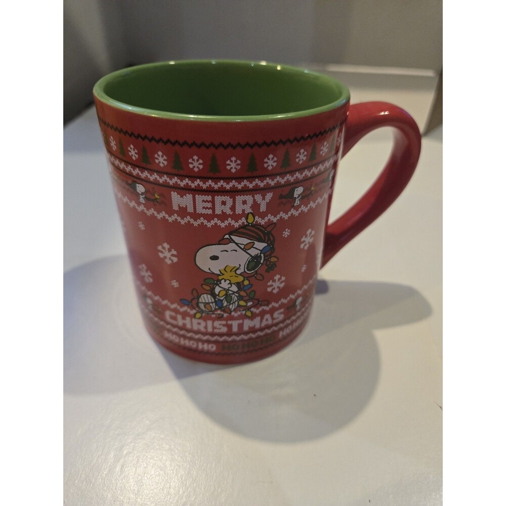 Snoopy Merry Christmas Mug